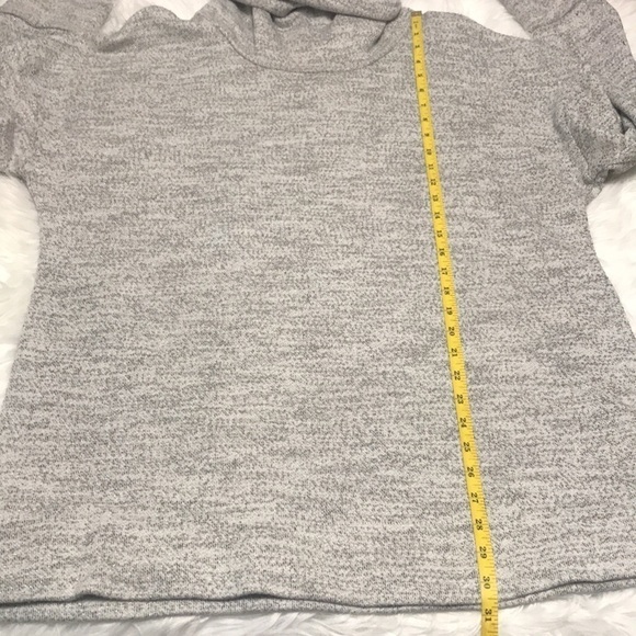 𝅺Plus Size Long Sleeve Cowl Neck Top Size 2X - Picture 5 of 9